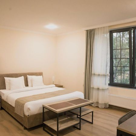 Madin Eco Hotel Debed Extérieur photo